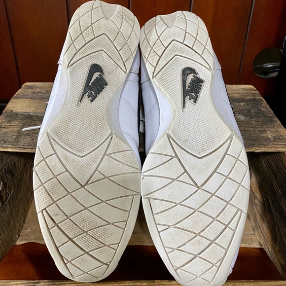 Nike Brand Stamina Low Classic Cheer Shoes Size 8 - Picture 5 of 6